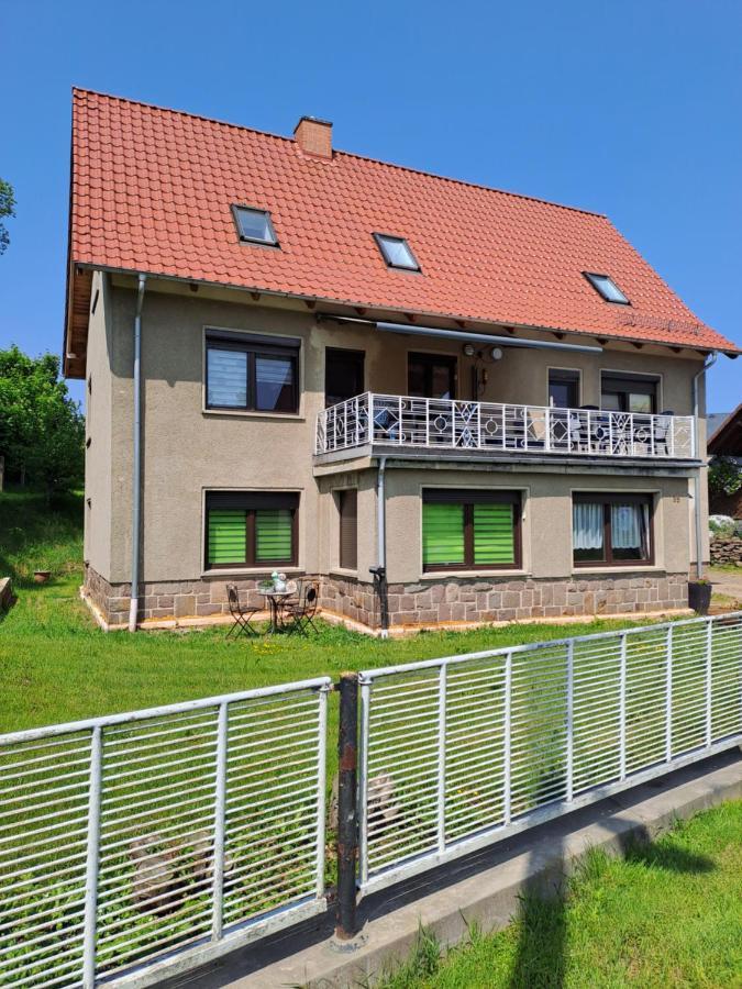 Monteur- Und Ferienwohnung In Hainichen - Obergeschoss Oder Dachgeschoss - Familie Weber Bockendorf Екстер'єр фото