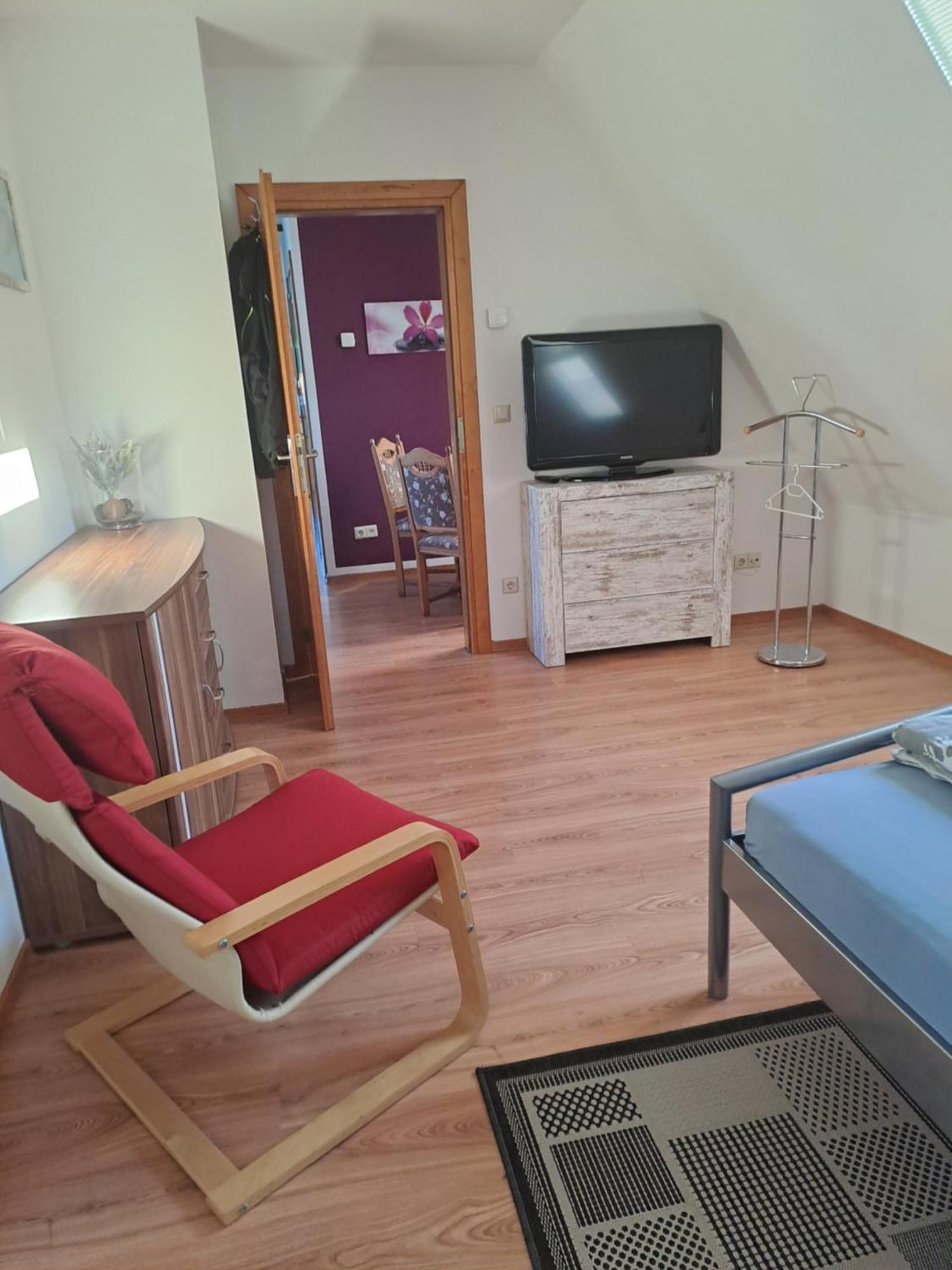Monteur- Und Ferienwohnung In Hainichen - Obergeschoss Oder Dachgeschoss - Familie Weber Bockendorf Екстер'єр фото